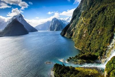 New Zealand: Dramatic Landscapes, Coastal Beauty & Cinematic Scenery