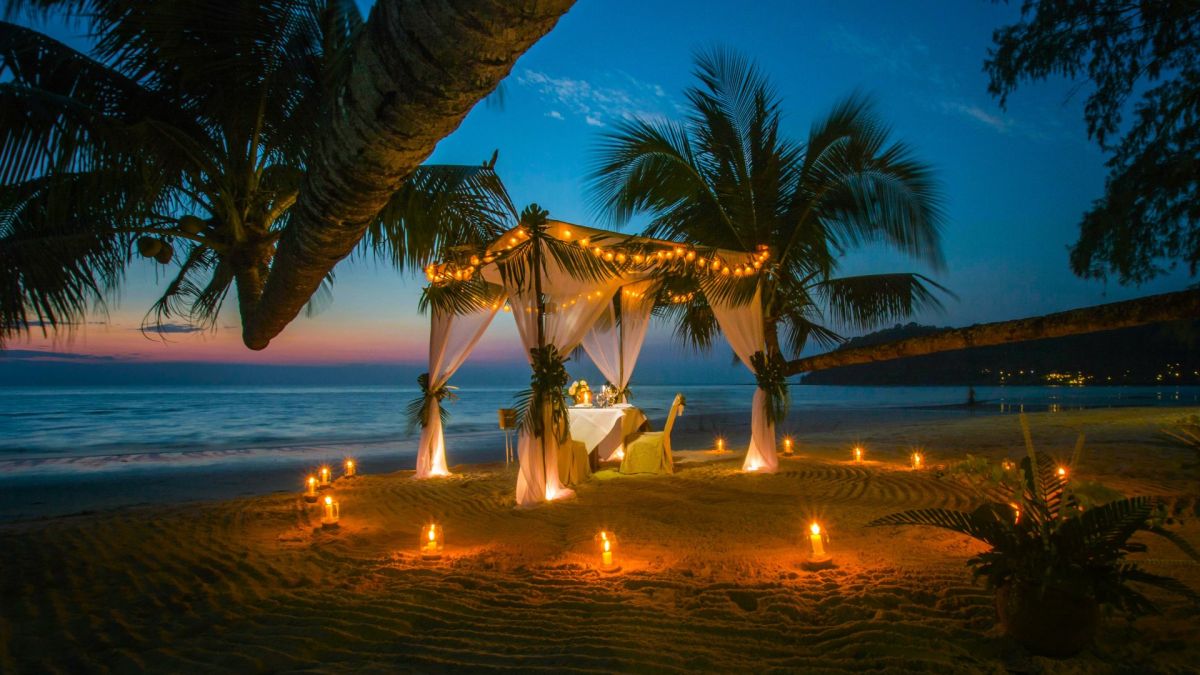 Honeymoons & Romantic Getaways